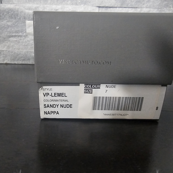 Vince Camuto Tan Flats Timeless Elegance - Picture 4 of 4